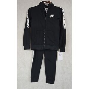NWT Nike Boys 2 Piece Jogging Set Black White Tracksuit Size 5 Jacket Pant